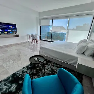 1 Bd Location! Gym, Pool Playa del Carmen